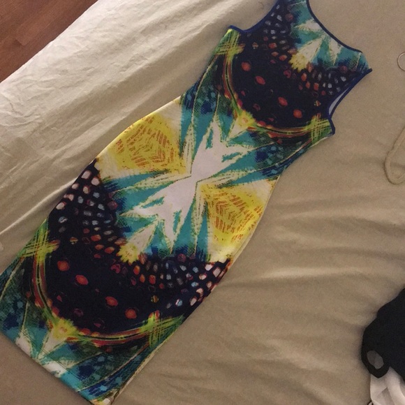 Dress - Picture 2 of 3